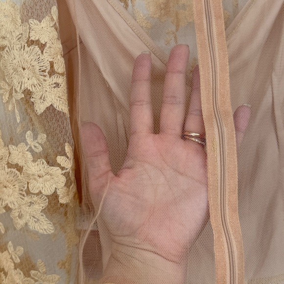 Peach Lace Sheer Blouse Mock Neck Puff Sleeve Romantic Top M As Is - Picture 6 of 9